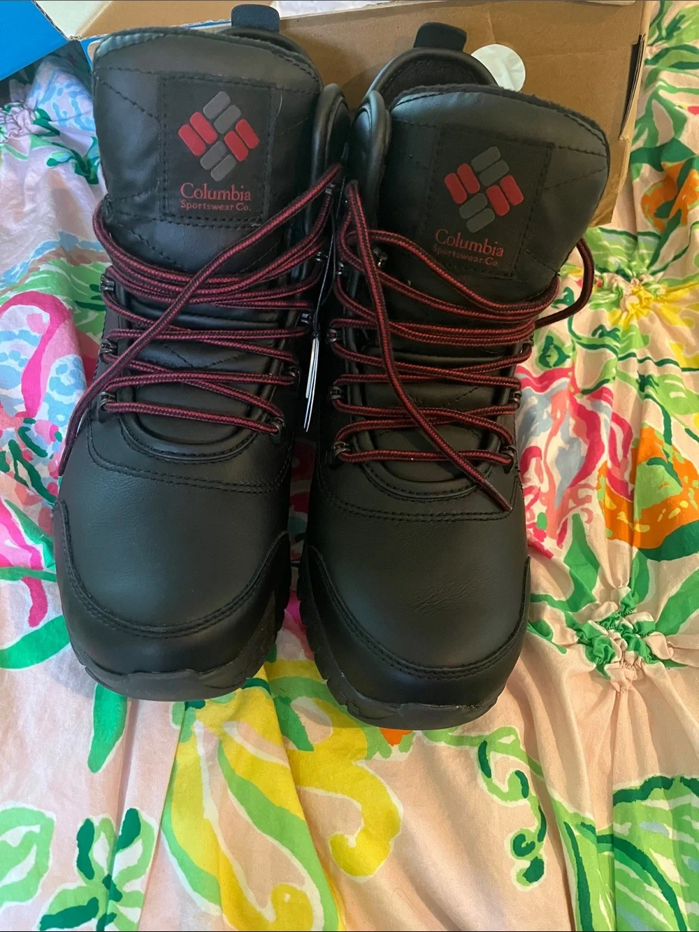 NWT Columbia Black Winter Boots